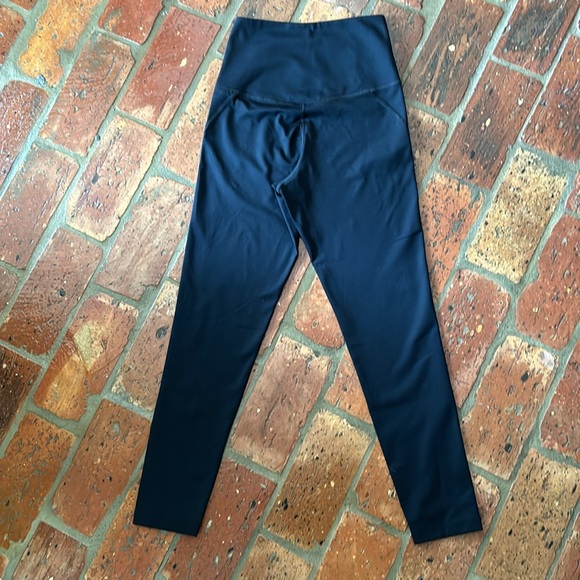 Girlfriend Collective Black High Waist Compression Leggings szXS - Picture 5 of 16